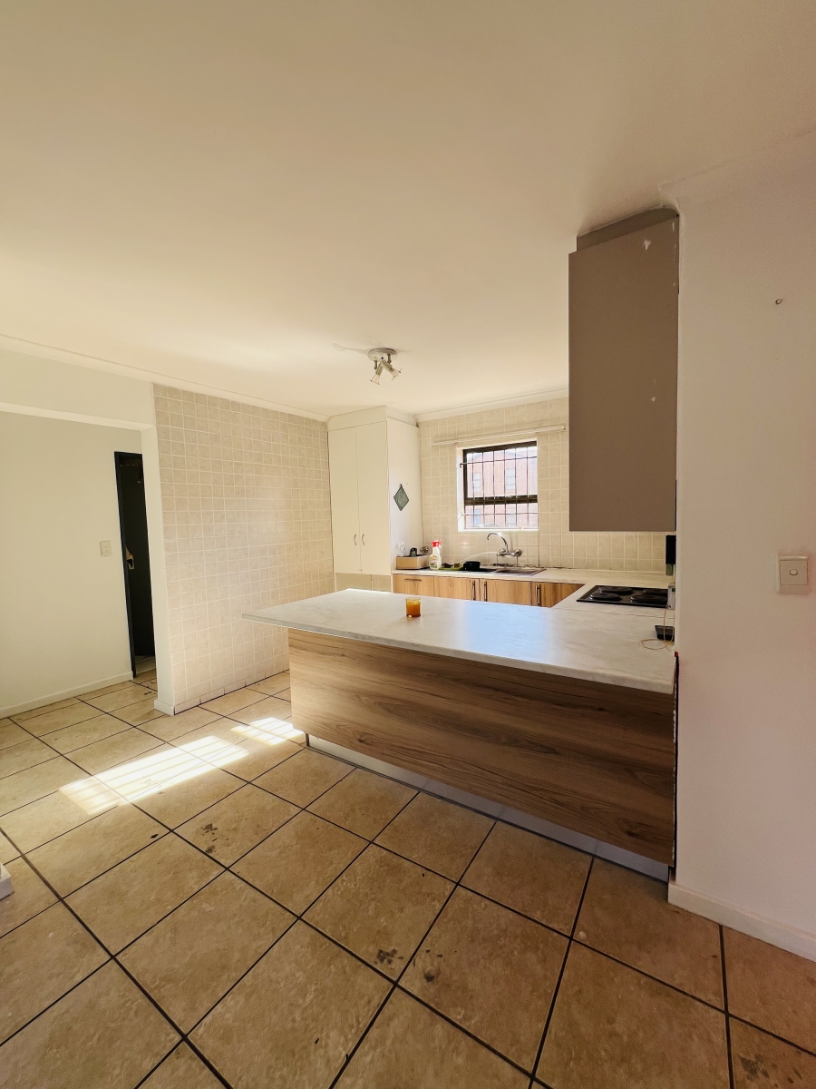 2 Bedroom Property for Sale in Sea Breeze Western Cape